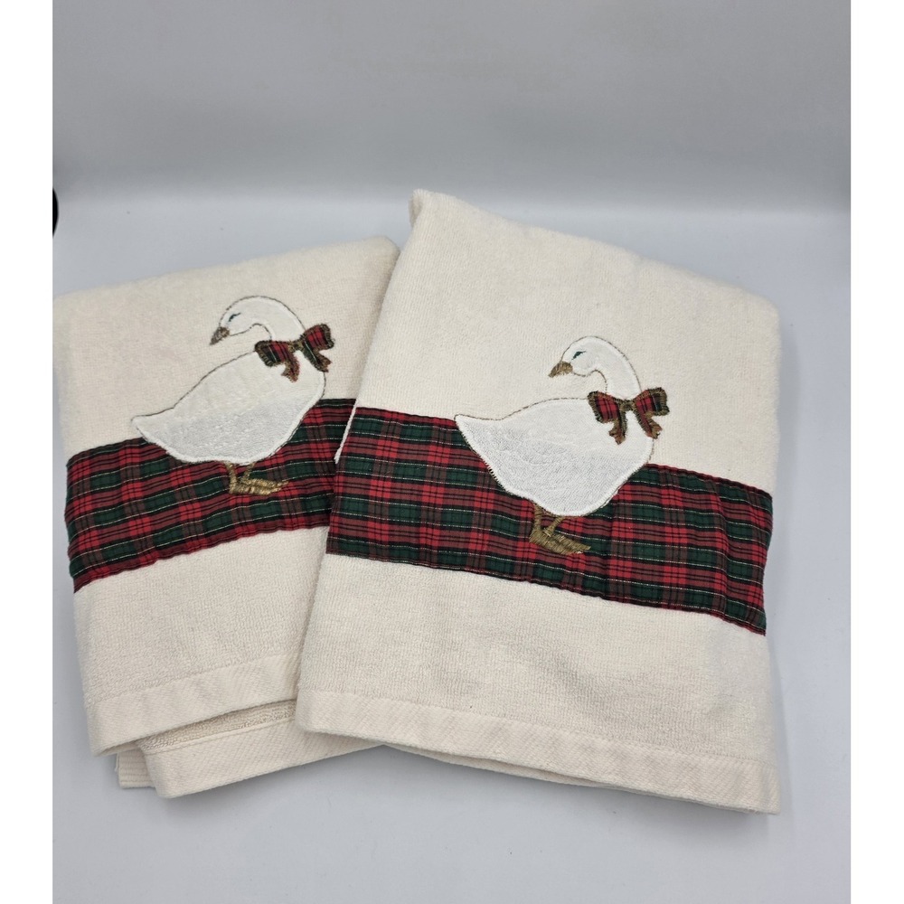 Vtg. R. A. Briggs Christmas Goose Duck 2 Bath Towels Red Green Gold Plaid Ivory